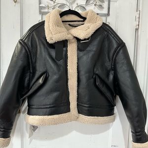 Commense- Sherpa lined Shearling cropped leather jacket